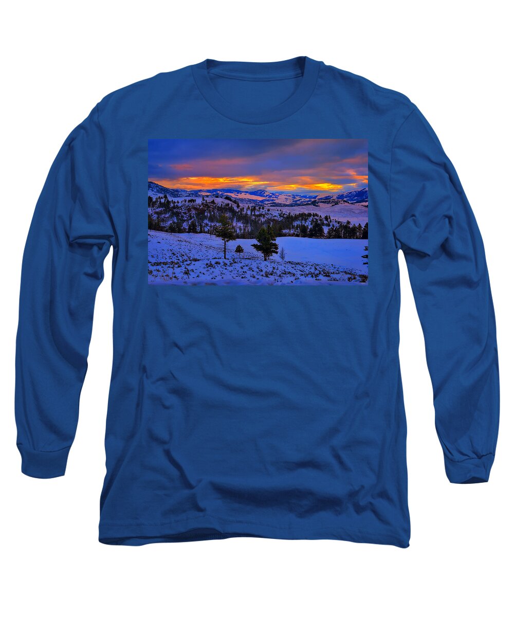Yellowstone Long Sleeve T-Shirt featuring the photograph Yellowstone Winter Morning by Greg Norrell