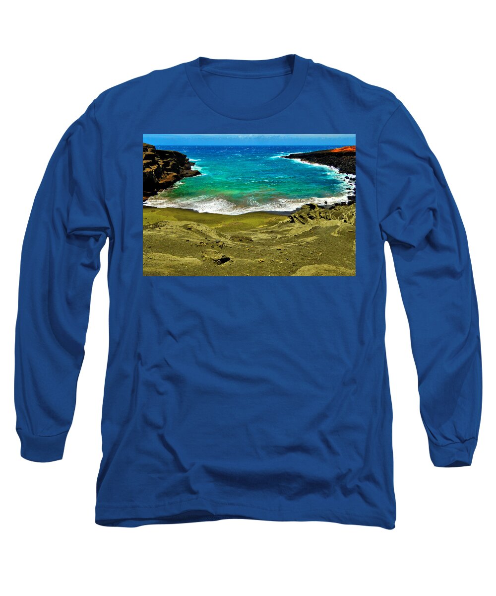 Big Island Long Sleeve T-Shirt featuring the photograph Green Sand Beach by John Bauer