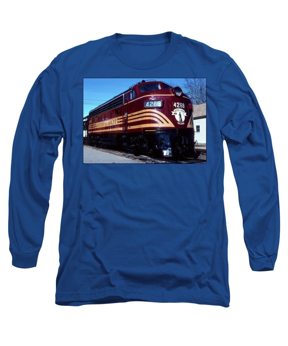  Long Sleeve T-Shirt featuring the photograph Boston and Maine Railroad Locomotive, Conway, New Hampshire, 199 by A Macarthur Gurmankin
