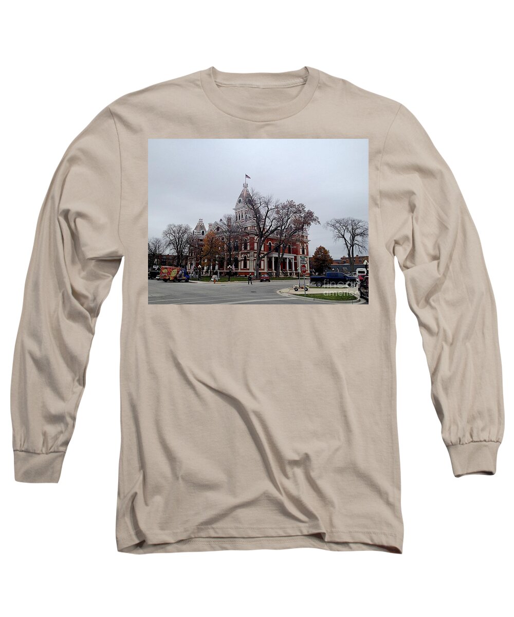 County Court House Long Sleeve T-Shirt featuring the photograph Pontiac by Joseph Yarbrough