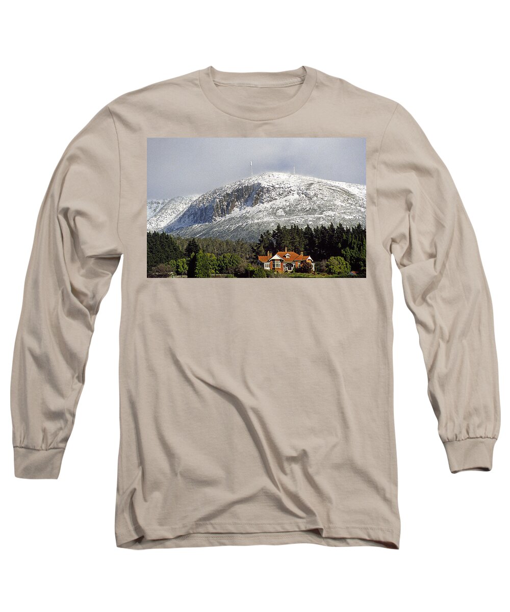 Hobart Long Sleeve T-Shirt featuring the photograph The Beauty by Anthony Davey