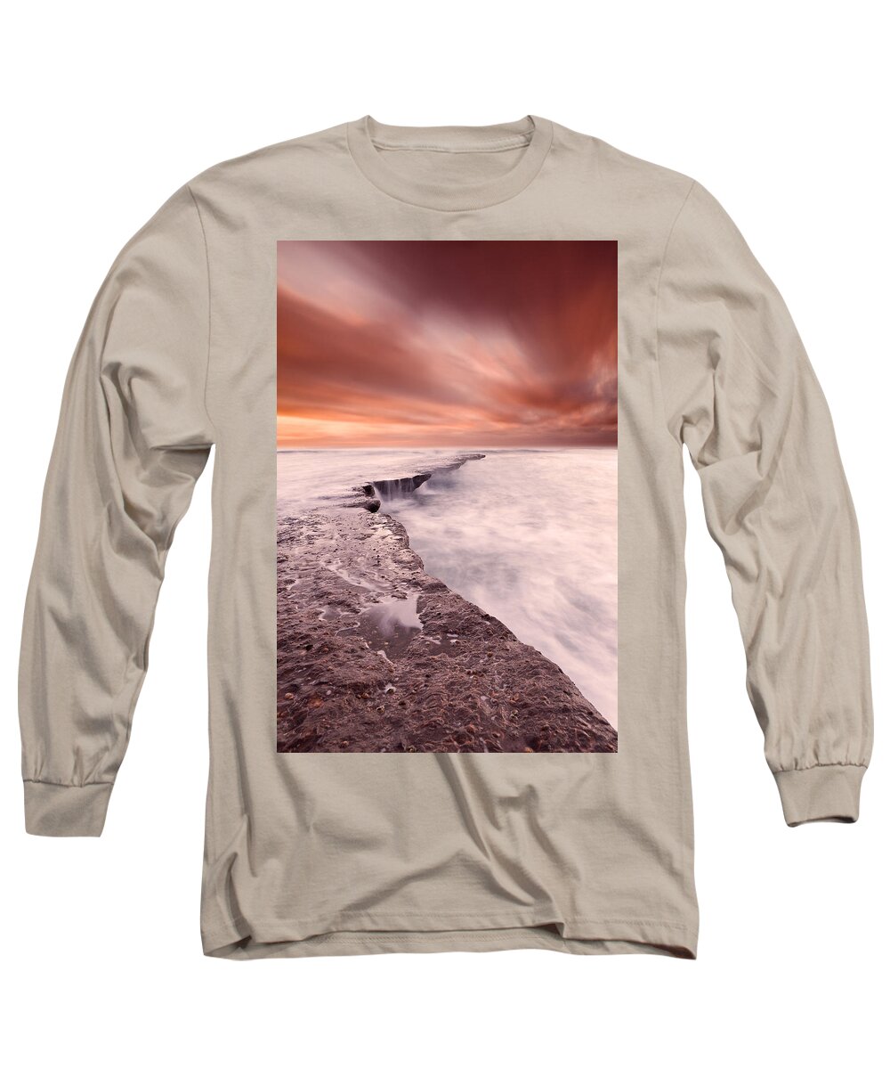 Beach Long Sleeve T-Shirt featuring the photograph The edge of earth by Jorge Maia