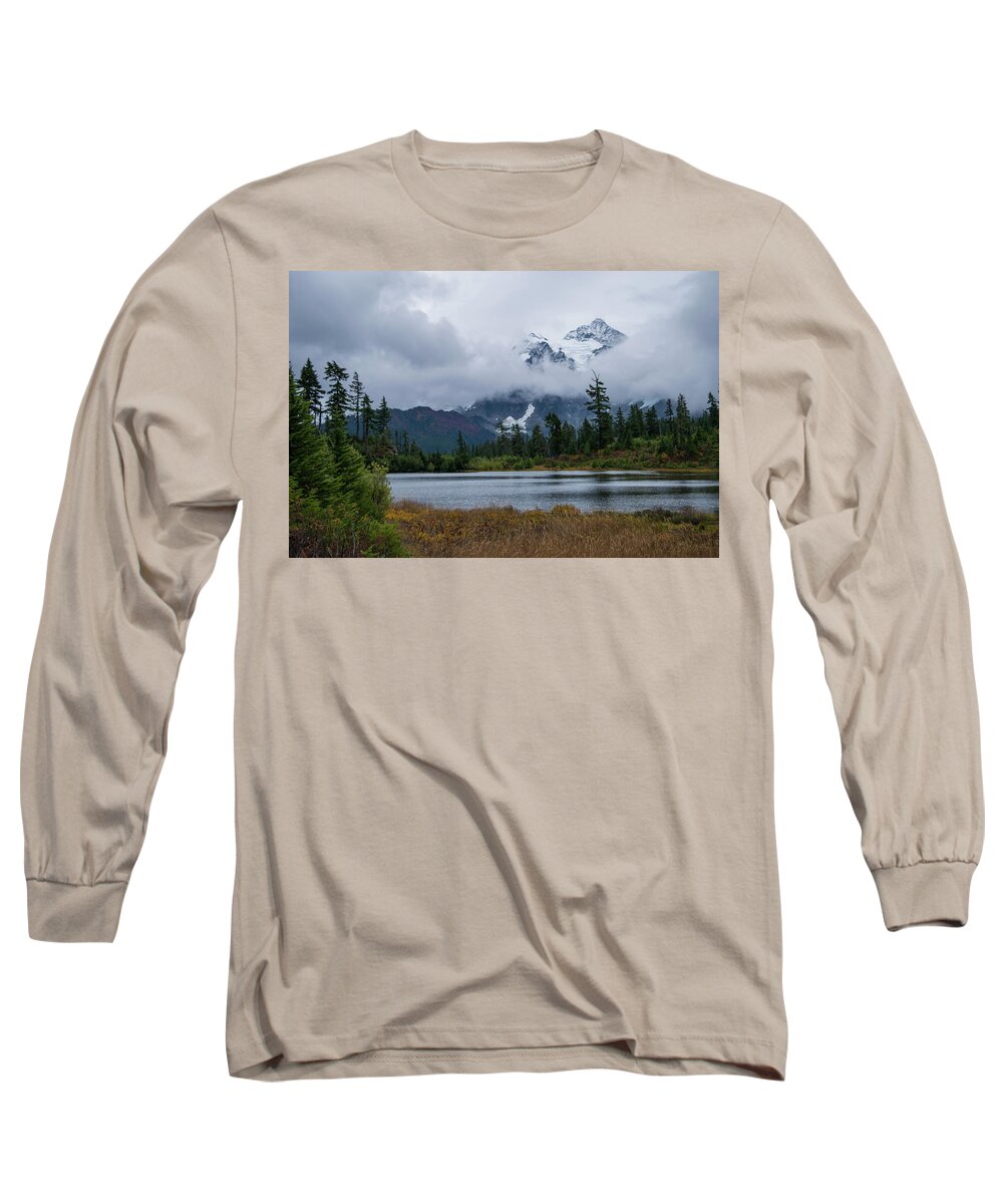 Mt Shuksan Long Sleeve T-Shirt featuring the photograph Cloud Mountain by Tom Cochran