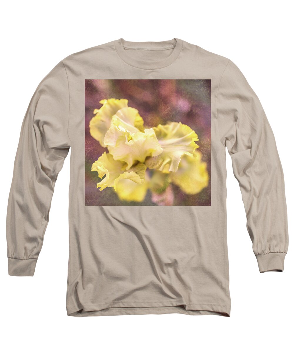 Flower Long Sleeve T-Shirt featuring the photograph Daffy O'Dilly by Jennifer Grossnickle