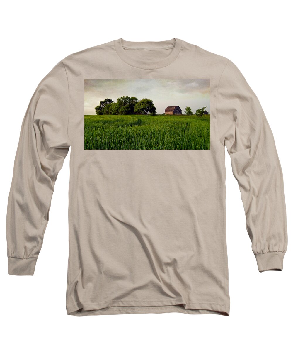Prairie Long Sleeve T-Shirt featuring the photograph End of Day by Keith Armstrong