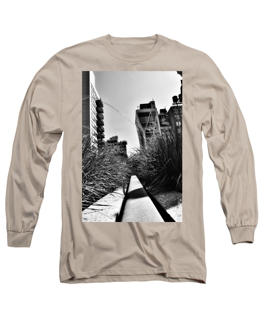 Strolling Long Sleeve T-Shirt featuring the photograph High Line by Pelo Blanco Photo