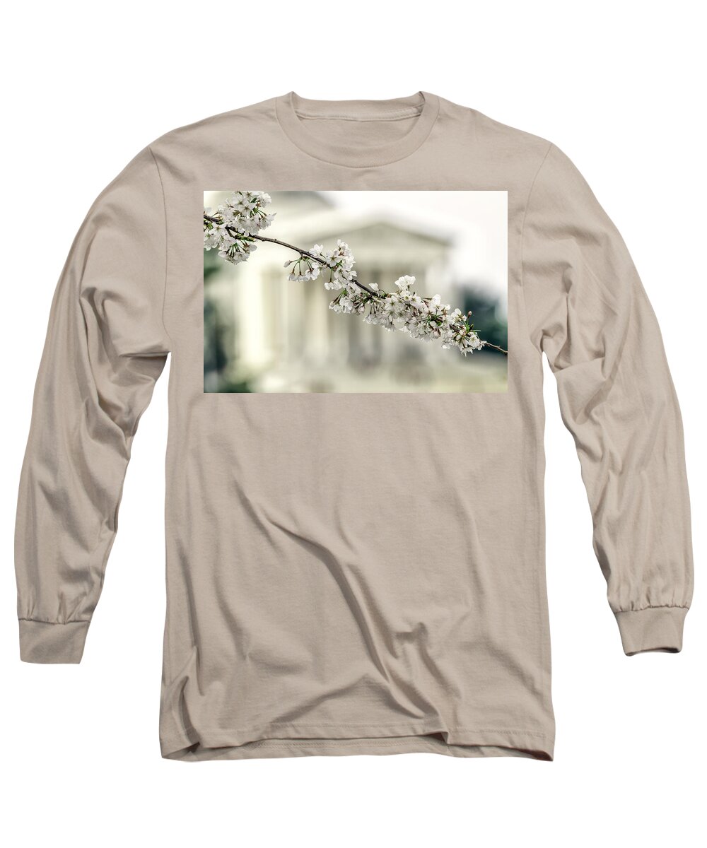 Yoshino Long Sleeve T-Shirt featuring the photograph Sakura At The Basin by Edward Kreis