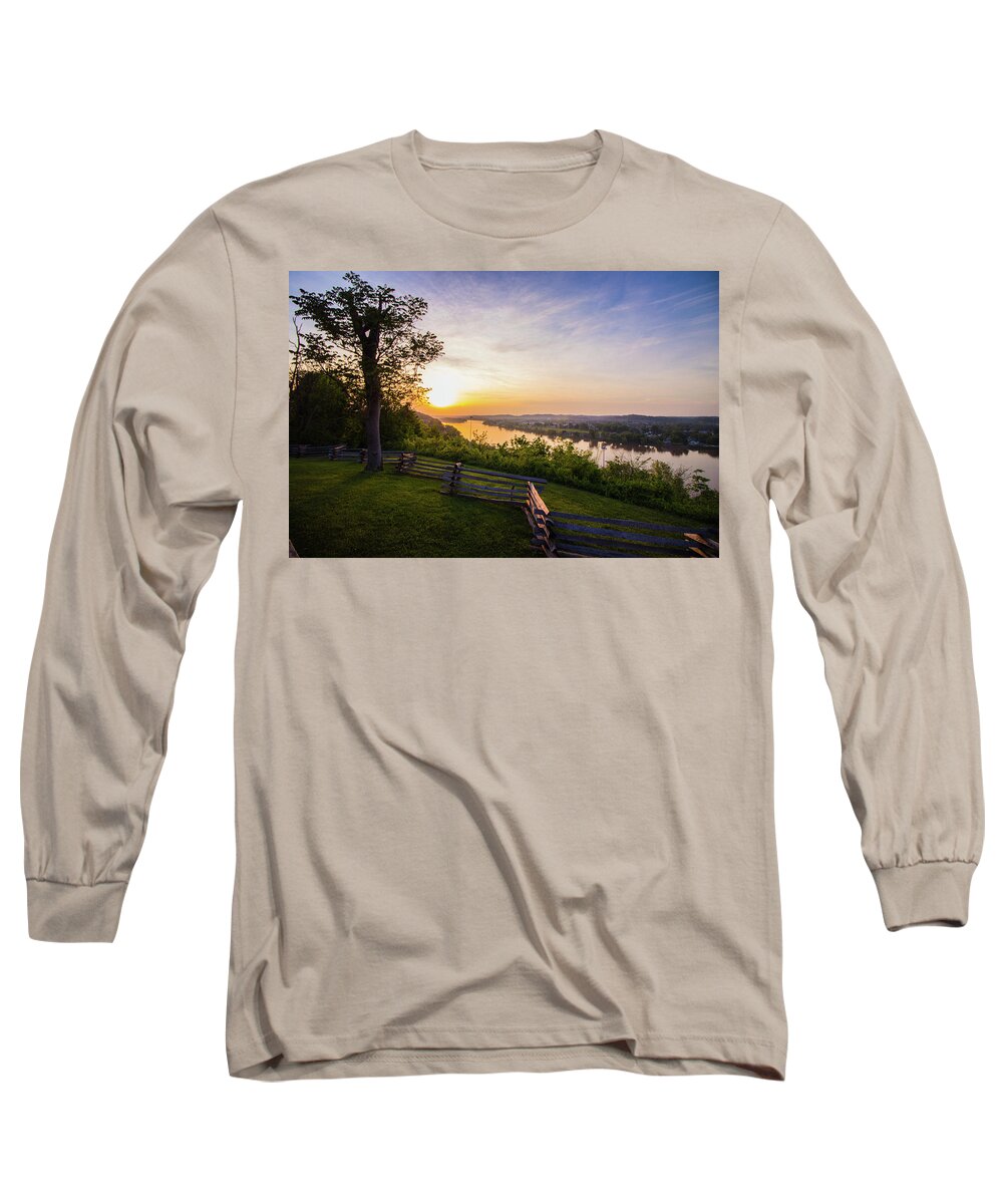 Parkersburg Long Sleeve T-Shirt featuring the photograph Sunset from Boreman Park by Jonny D