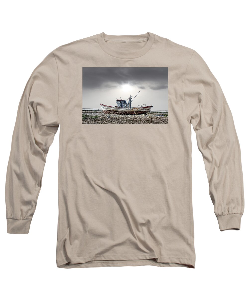 Photography Long Sleeve T-Shirt featuring the photograph The boat by Angel Jesus De la Fuente
