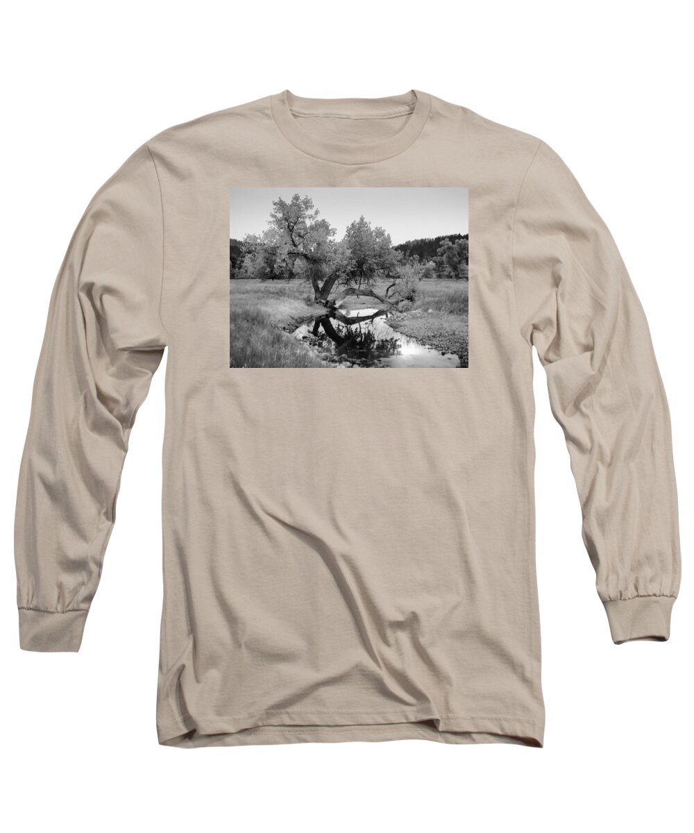 Dakota Long Sleeve T-Shirt featuring the photograph Eye of the Stream by Greni Graph