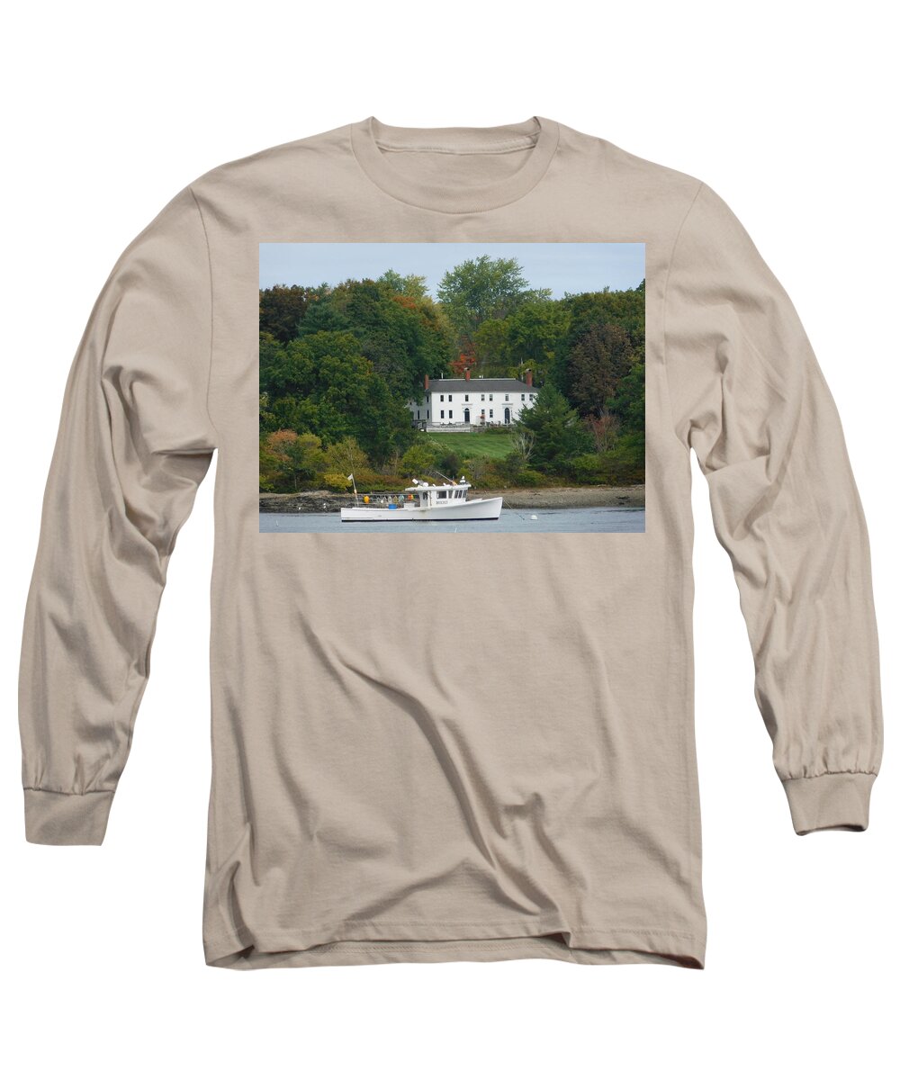 White House Long Sleeve T-Shirt featuring the photograph - Seaside Home, Portsmouth NH by THERESA Nye