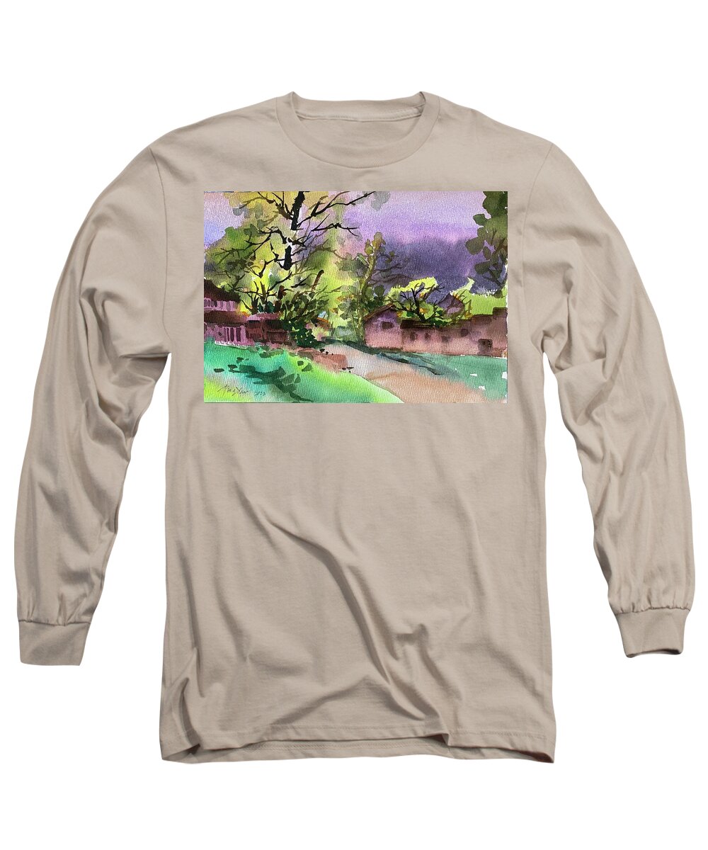  Long Sleeve T-Shirt featuring the painting Is going to raining by Ping Yan