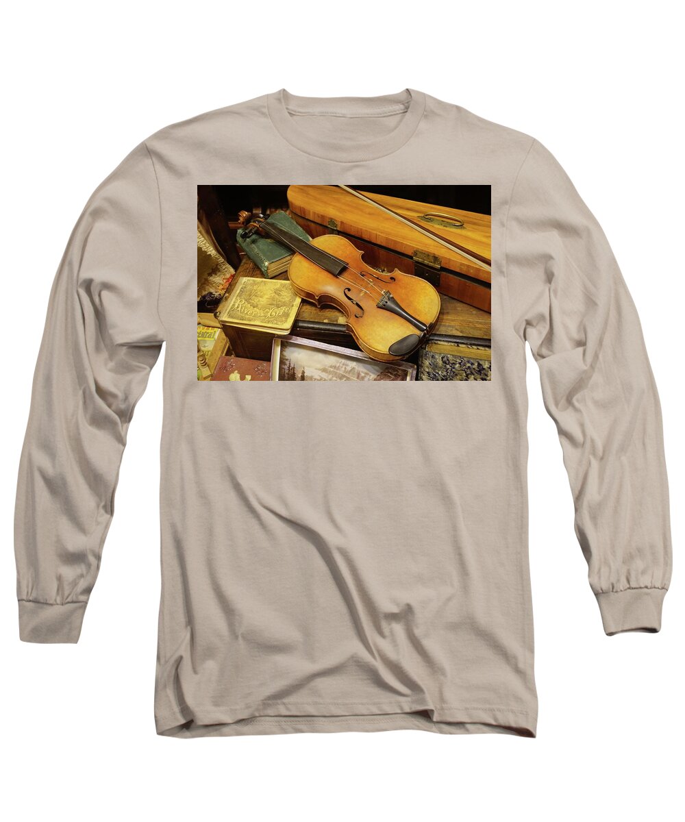 Violin Long Sleeve T-Shirt featuring the photograph Vintage Violin by Sandra Lee Scott