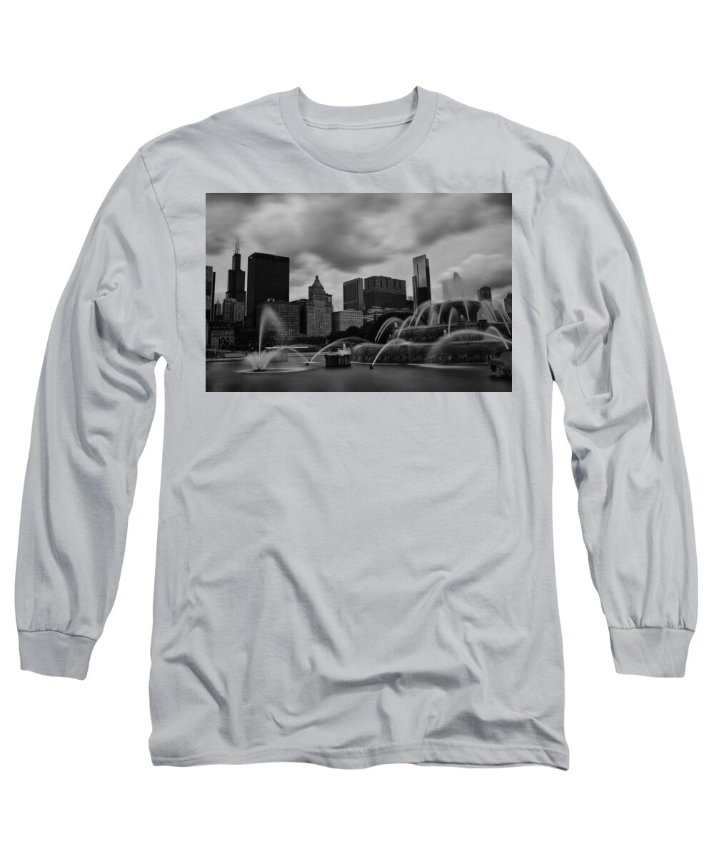 Chicago Long Sleeve T-Shirt featuring the photograph Chicago City Skyline by Miguel Winterpacht
