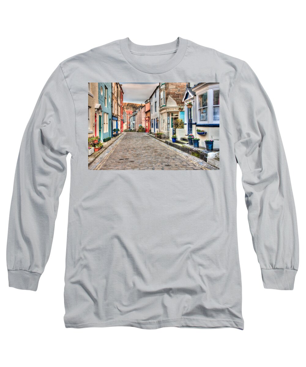 Architecture Long Sleeve T-Shirt featuring the photograph Cobbled Street by Sue Leonard