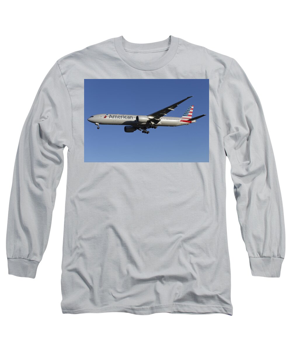 American Long Sleeve T-Shirt featuring the photograph American Airlines Boeing 777 #3 by David Pyatt