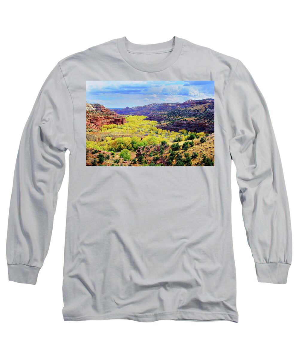 Utah Long Sleeve T-Shirt featuring the photograph Escalante Canyon by Frank Houck