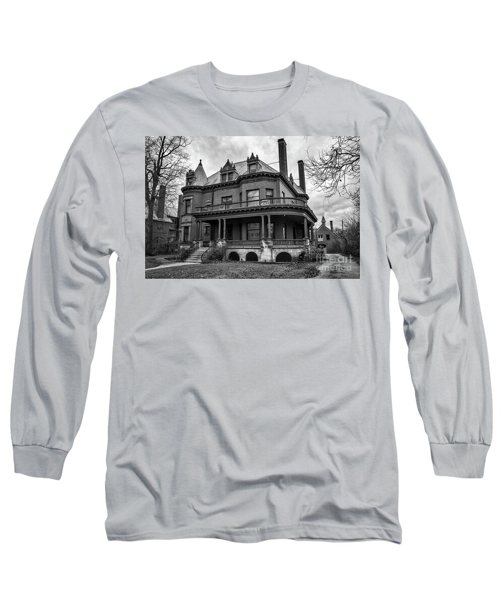 Homes Long Sleeve T-Shirt featuring the photograph Heritage Hill Mansion In Black And White by Kirt Tisdale
