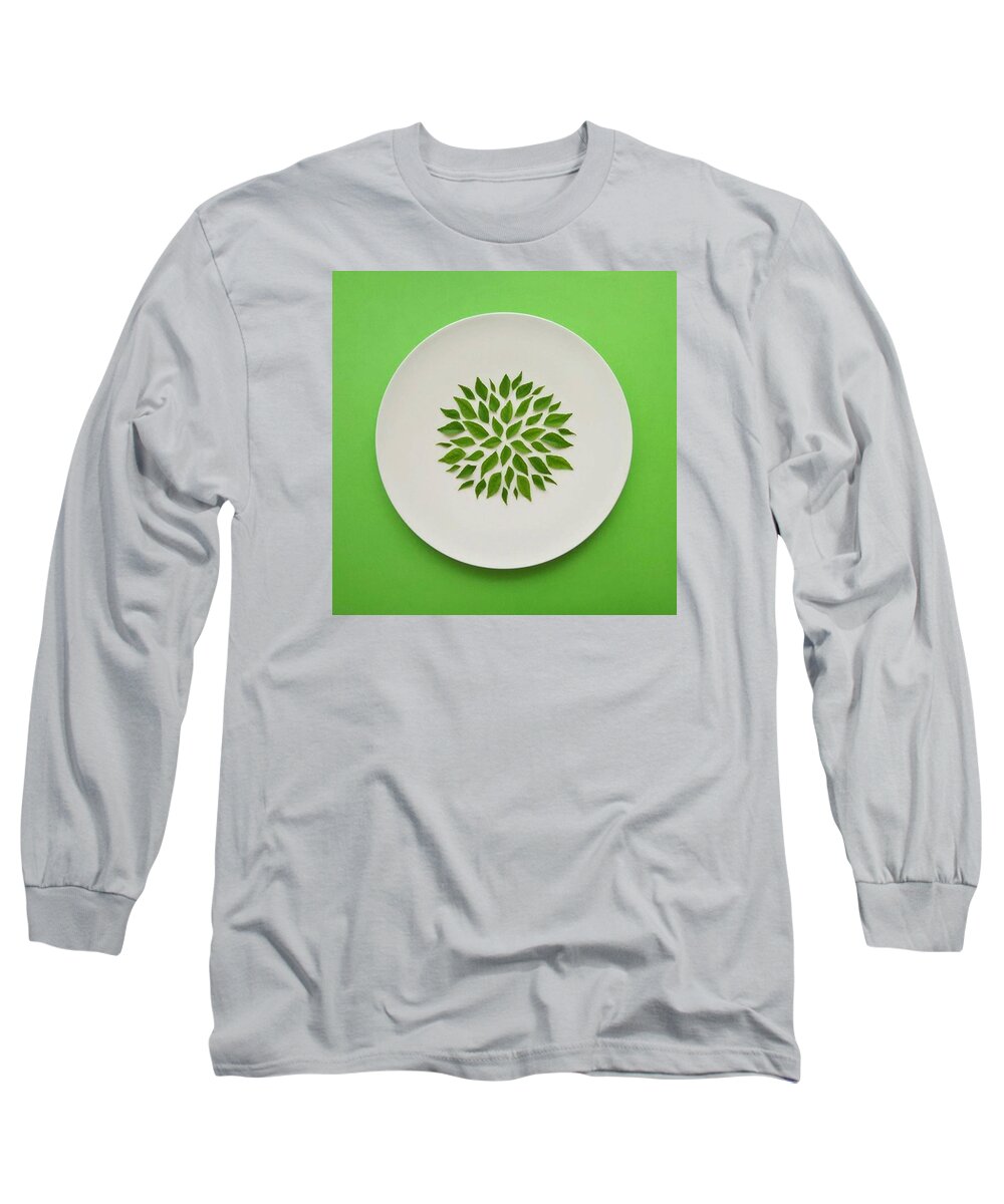 Photo Long Sleeve T-Shirt featuring the photograph Leaves by Ann Foo