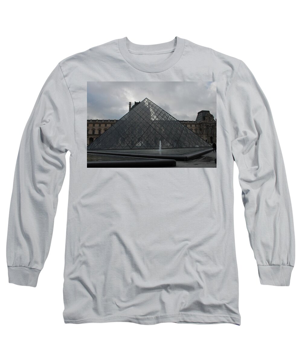 The Louvre Long Sleeve T-Shirt featuring the photograph The Louvre and I.M. Pei by Christopher J Kirby