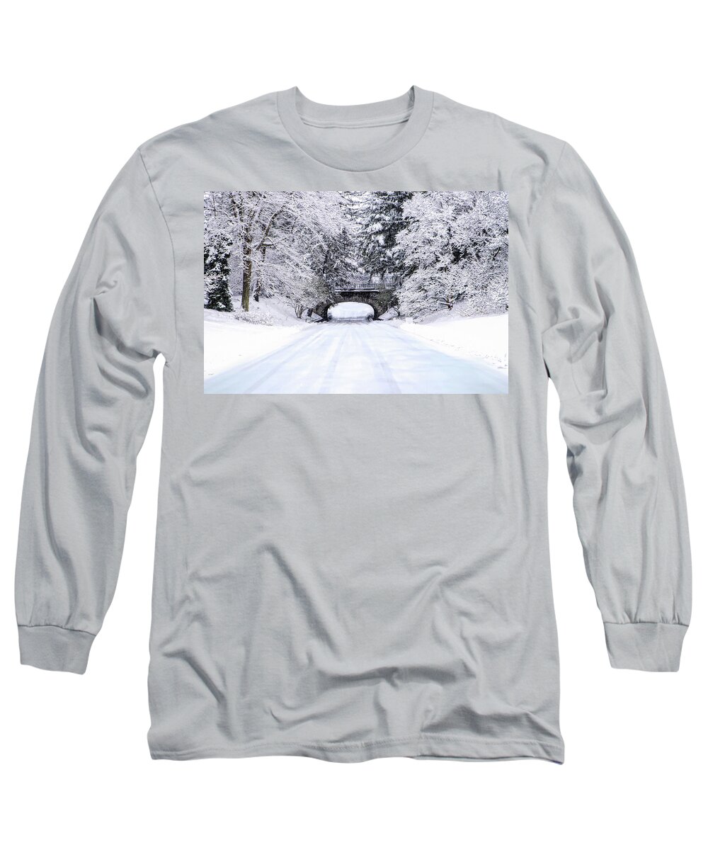 Spring Grove Long Sleeve T-Shirt featuring the photograph Entrance to Spring Grove by Ed Taylor