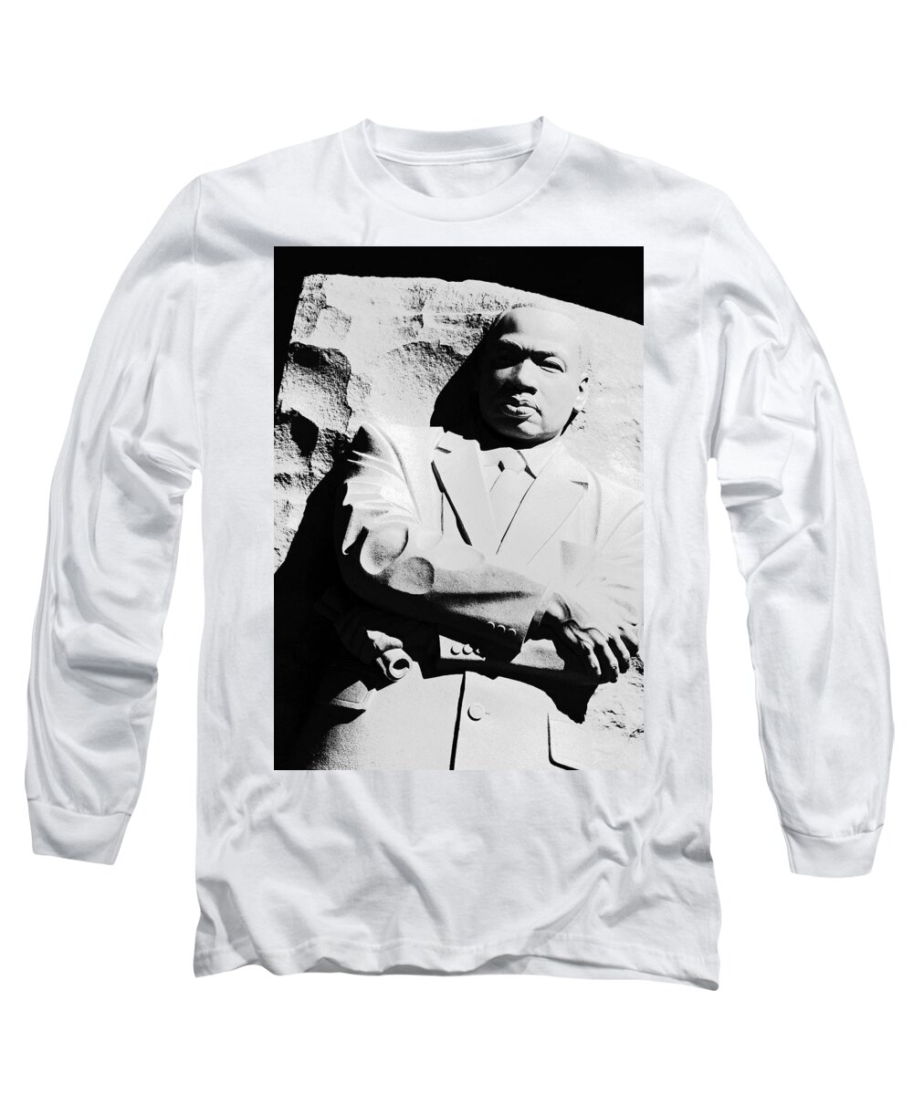 Martin Long Sleeve T-Shirt featuring the photograph Martin Luther King Memorial by Cora Wandel