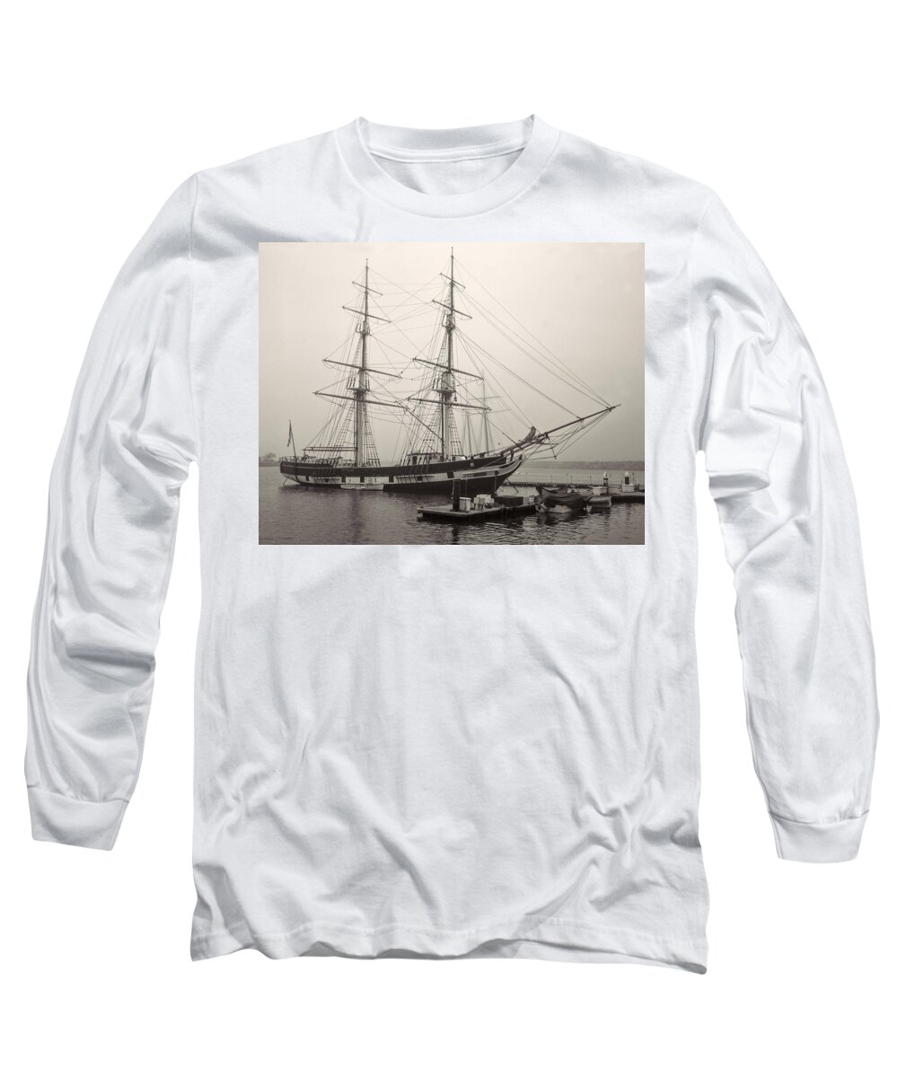 Brig Long Sleeve T-Shirt featuring the photograph Misty Morning #2 by Cliff Wassmann