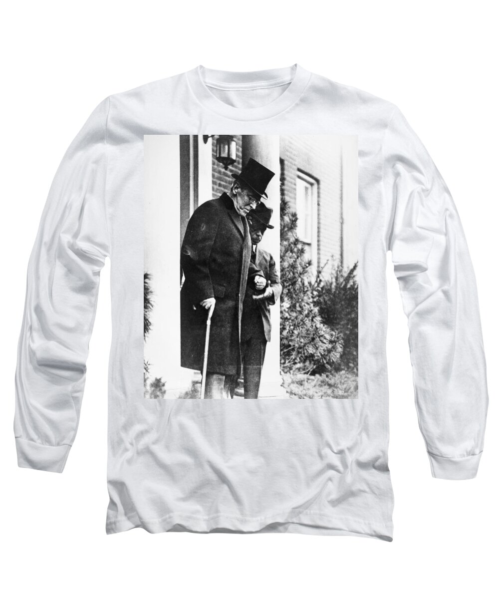 1920 Long Sleeve T-Shirt featuring the photograph Woodrow Wilson (1856-1924) #38 by Granger
