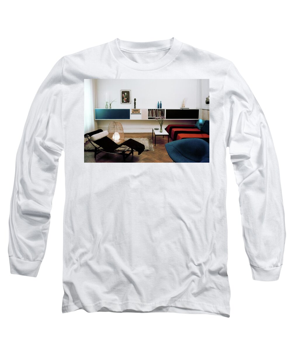 Home Long Sleeve T-Shirt featuring the photograph A Living Room With A Le Corbusier Chair by Herbert Matter