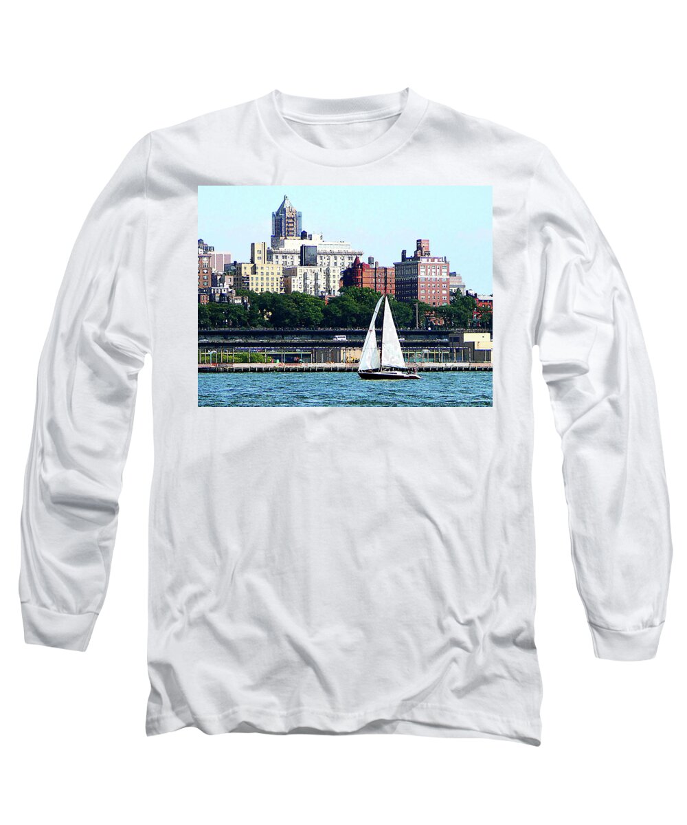 Boat Long Sleeve T-Shirt featuring the photograph Manhattan - Sailboat Against Manhatten Skyline by Susan Savad