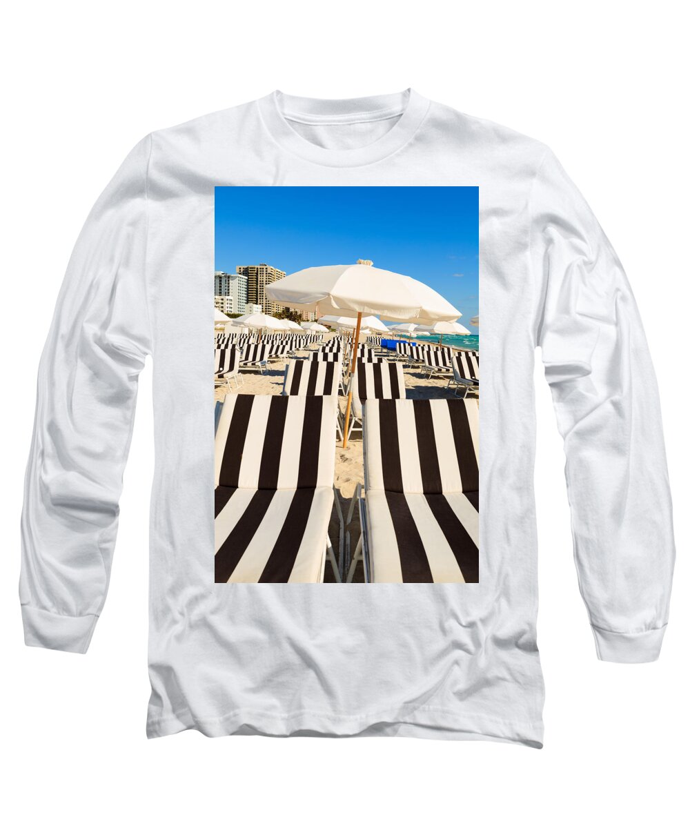 Chair Long Sleeve T-Shirt featuring the photograph Miami Beach by Raul Rodriguez
