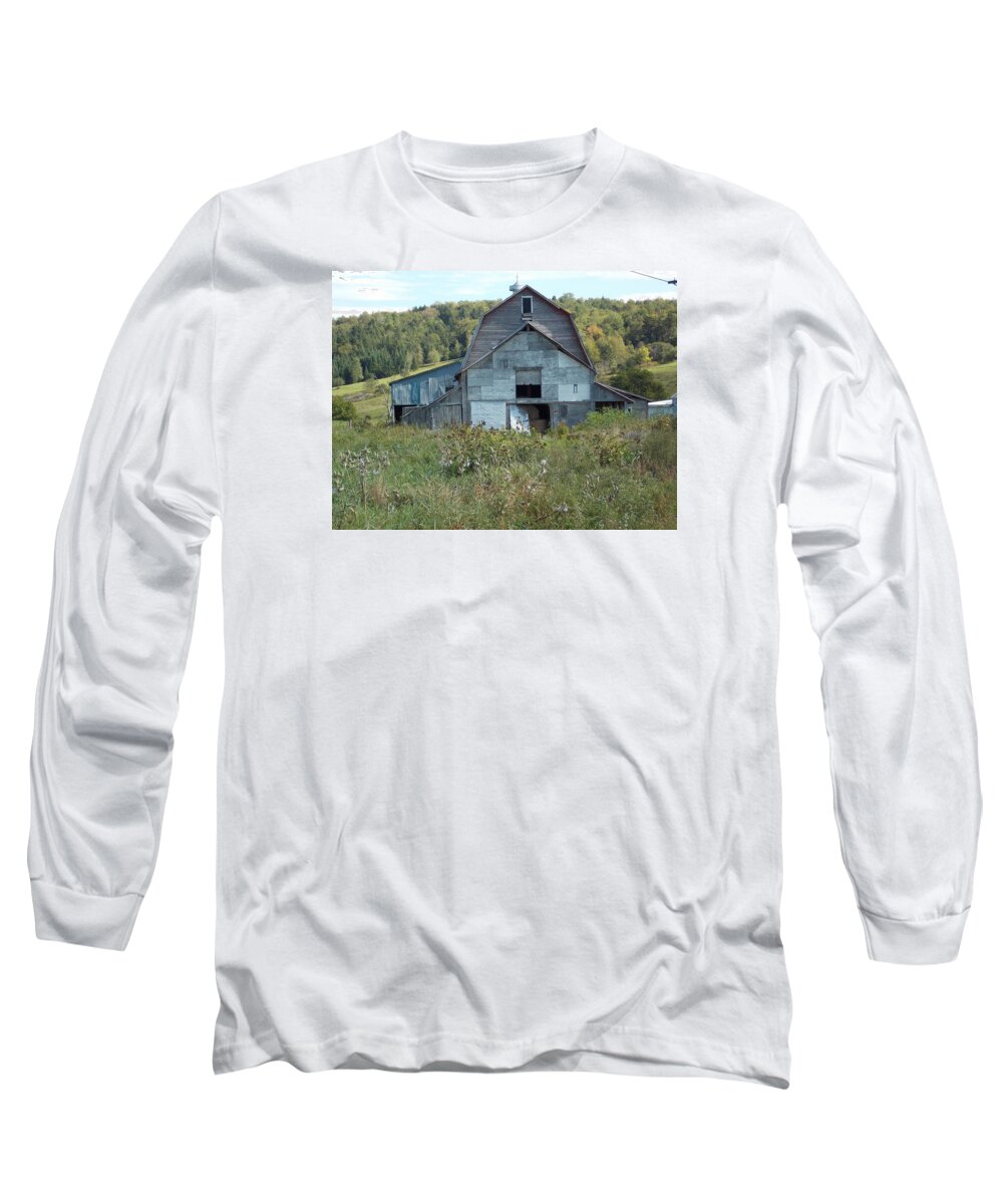 Johnson Long Sleeve T-Shirt featuring the photograph Abandoned Barn by Catherine Gagne