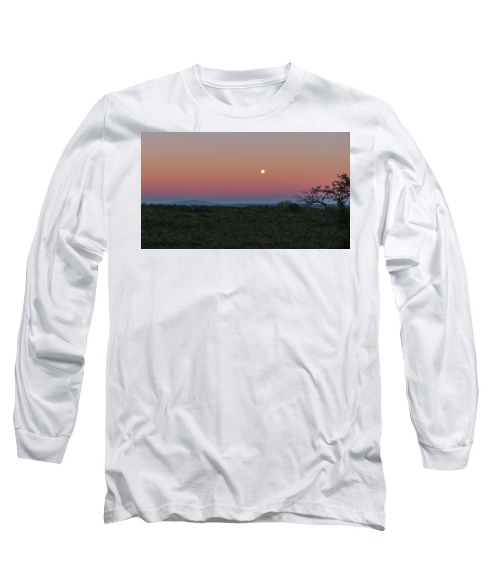 Sunset Lake Road West Brattleboro Vermont Long Sleeve T-Shirt featuring the photograph Full Moon Horizon by Tom Singleton