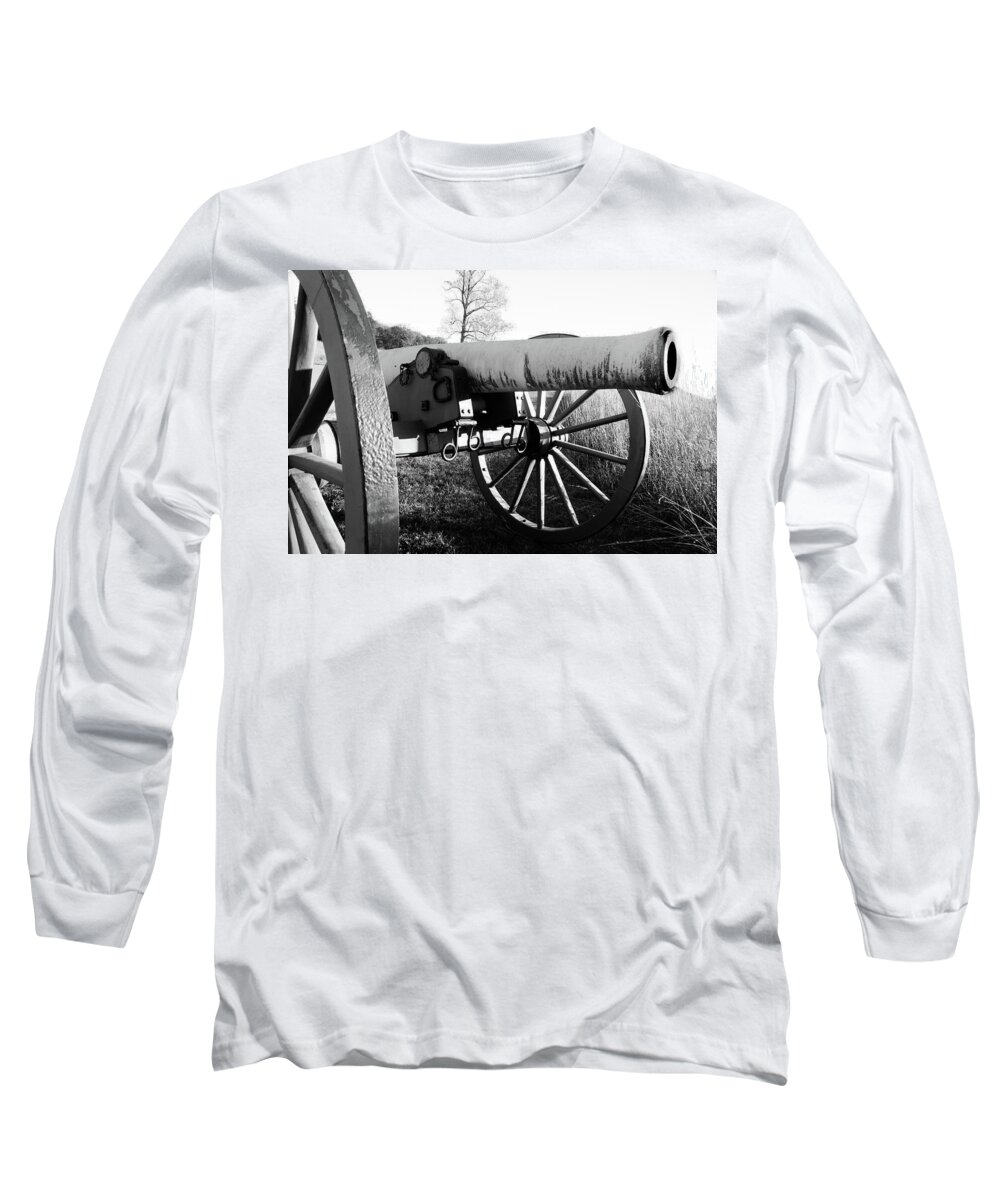 Gettysburg Long Sleeve T-Shirt featuring the photograph Gettysburg Cannon by Gary Wightman