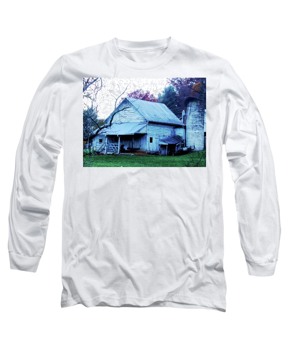 Nature Long Sleeve T-Shirt featuring the photograph Pisgah Barn by Rod Whyte