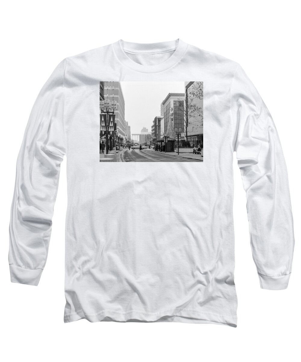 Book Work Long Sleeve T-Shirt featuring the photograph Powers Christmas tree by Mike Evangelist