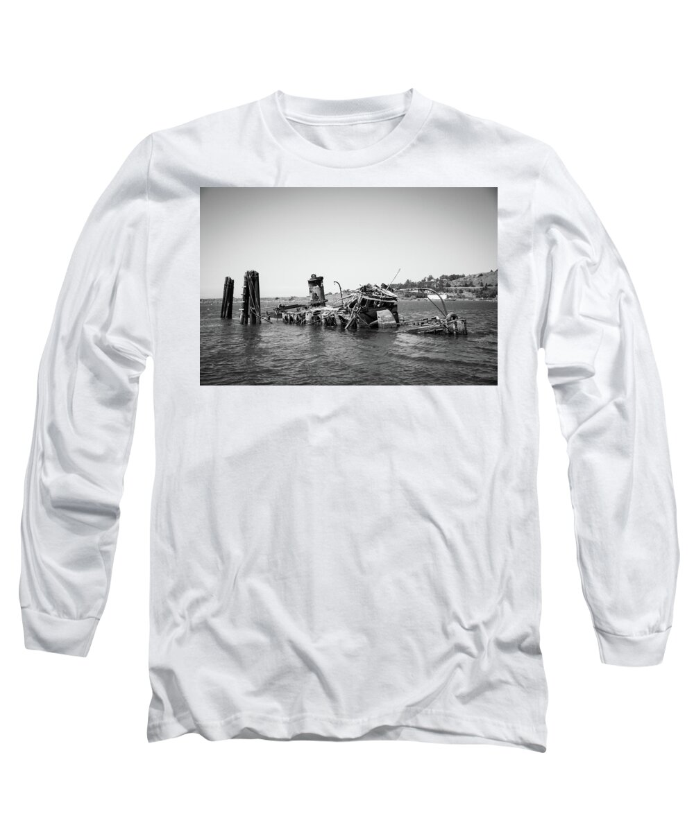 Boat Long Sleeve T-Shirt featuring the photograph Rogue Dinner Cruise by Dave Hill