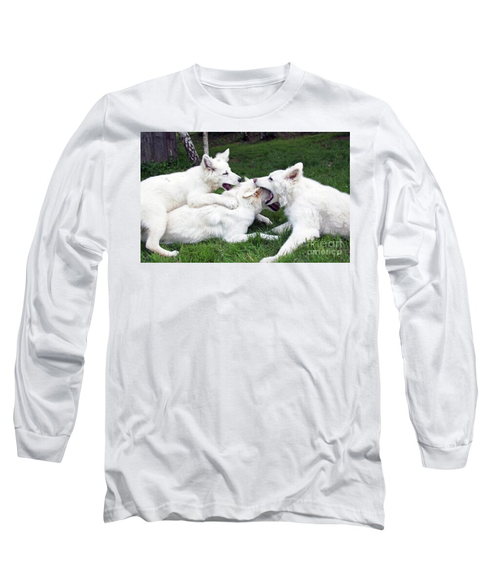  Long Sleeve T-Shirt featuring the photograph Tug Jane and Greta by Margaret Hood