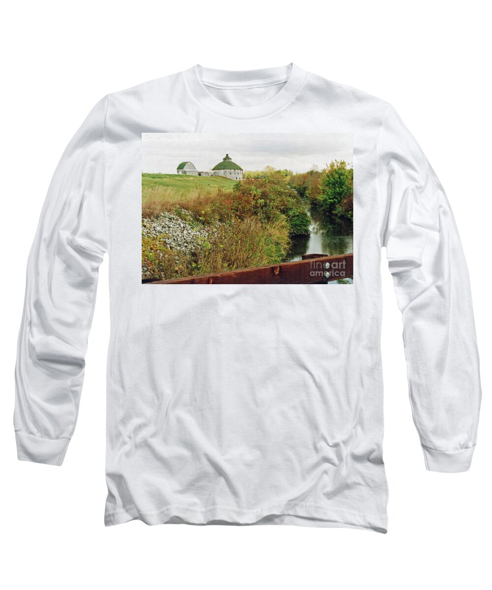 Barn Long Sleeve T-Shirt featuring the photograph Old Round Barn Yorktown, Indiana by Steve Gass