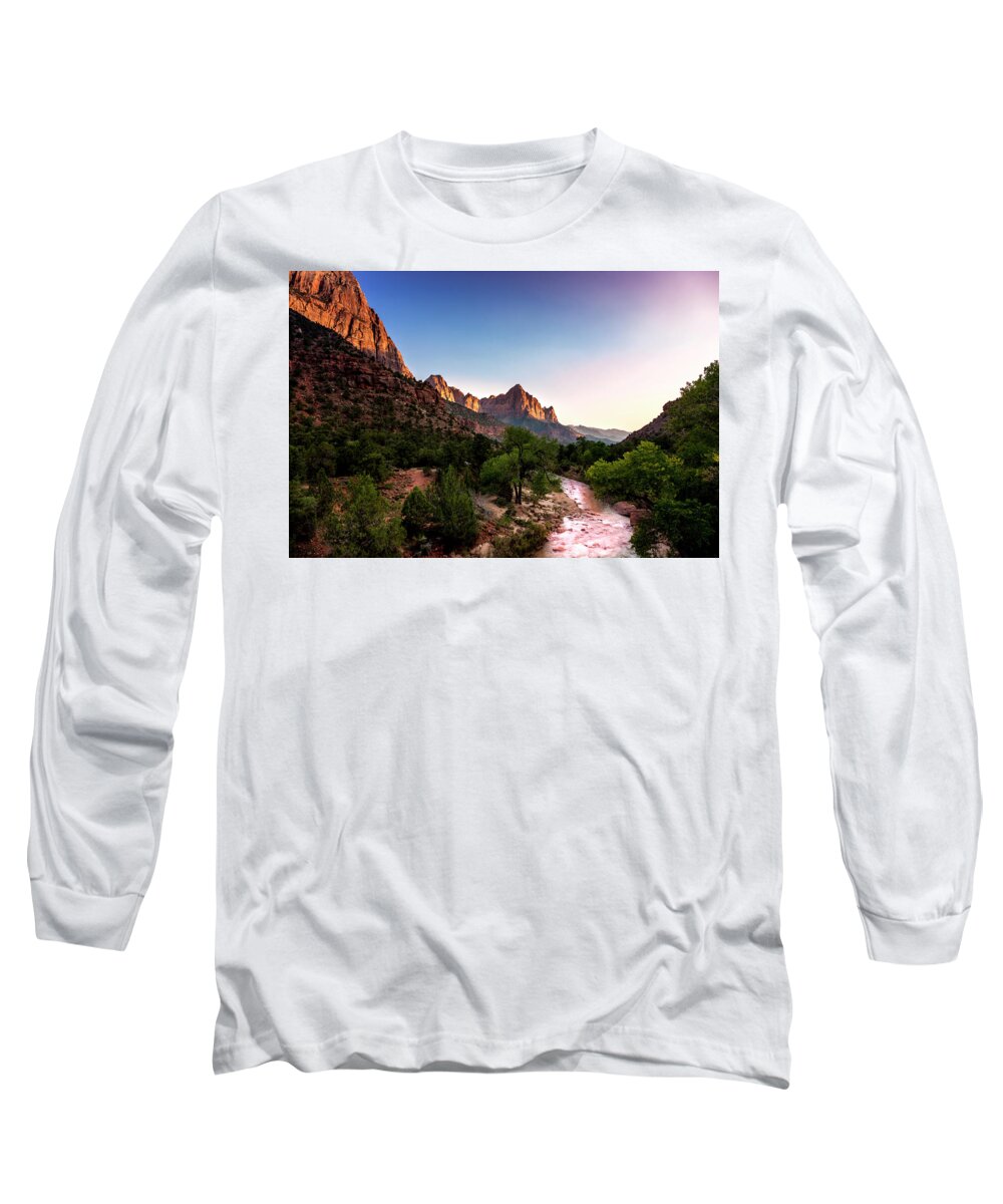 Utah Long Sleeve T-Shirt featuring the photograph The Watchmen Watching by Mark Gomez