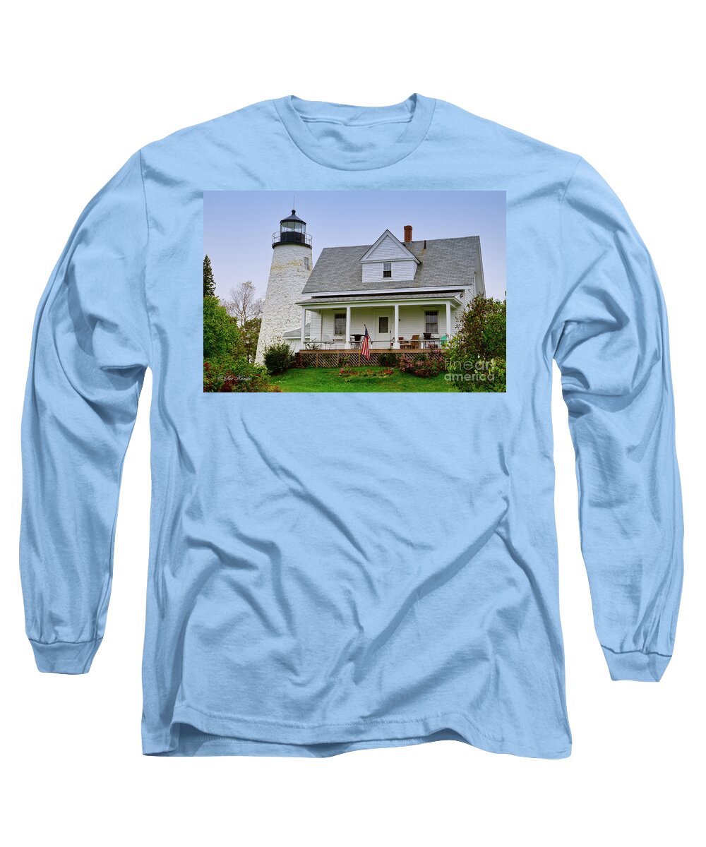 Castine Long Sleeve T-Shirt featuring the photograph Dyce Head Lighthouse by Sue Karski