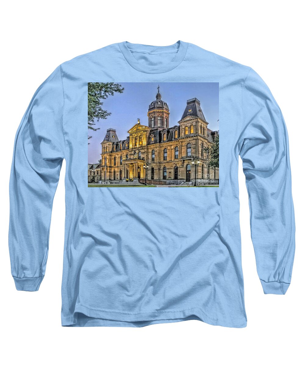 Building Long Sleeve T-Shirt featuring the photograph Legislative Assembly Building by Carol Randall