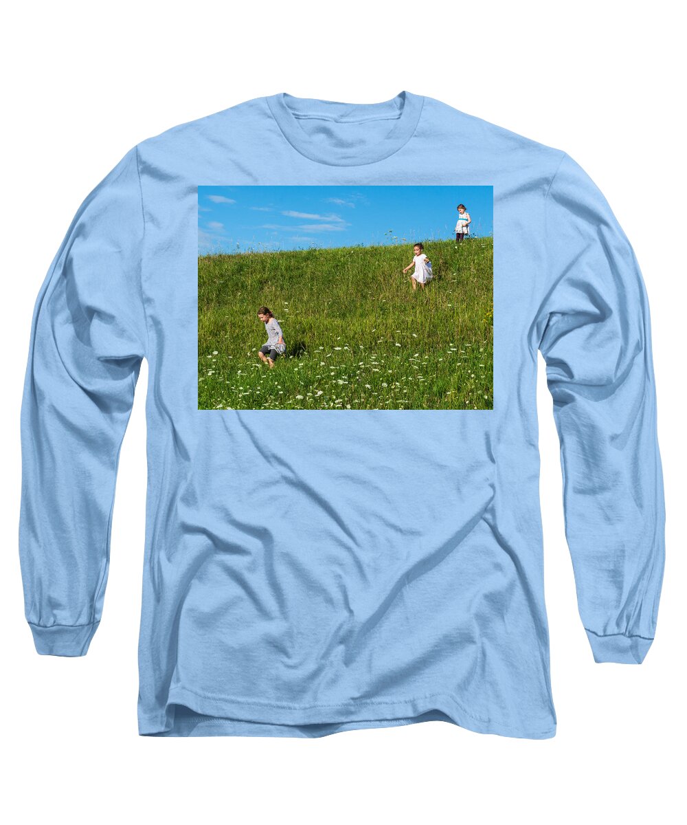 Girls Long Sleeve T-Shirt featuring the photograph Little Girls Running Down Hill by Ann Moore
