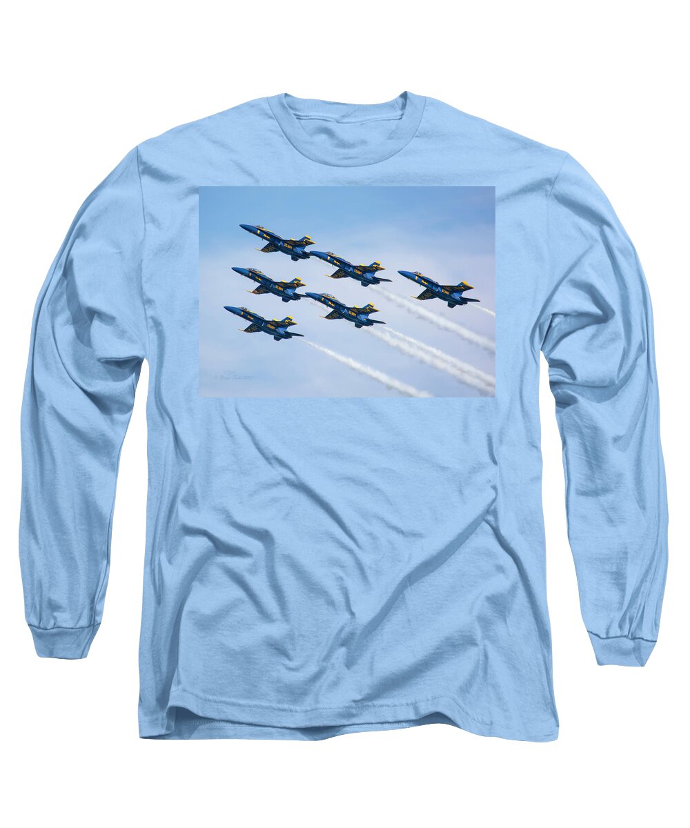 Aviation Long Sleeve T-Shirt featuring the photograph On Wings Like Eagles by Brian Tada