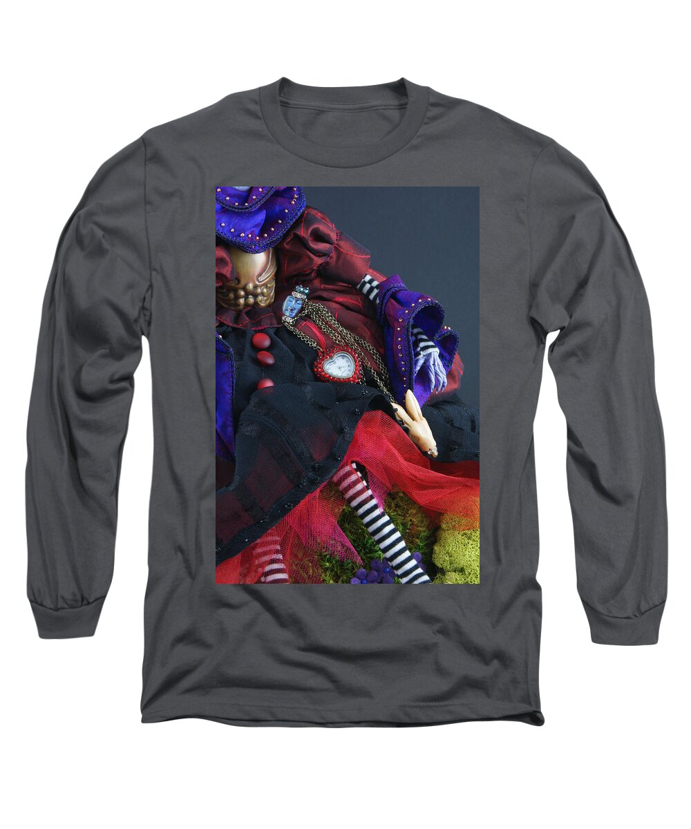 Mad Queen Long Sleeve T-Shirt featuring the sculpture Mad Queen #4 by Judy Henninger