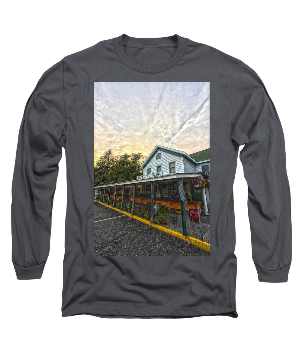 Briermere Long Sleeve T-Shirt featuring the photograph Briermere Farm by Robert Seifert