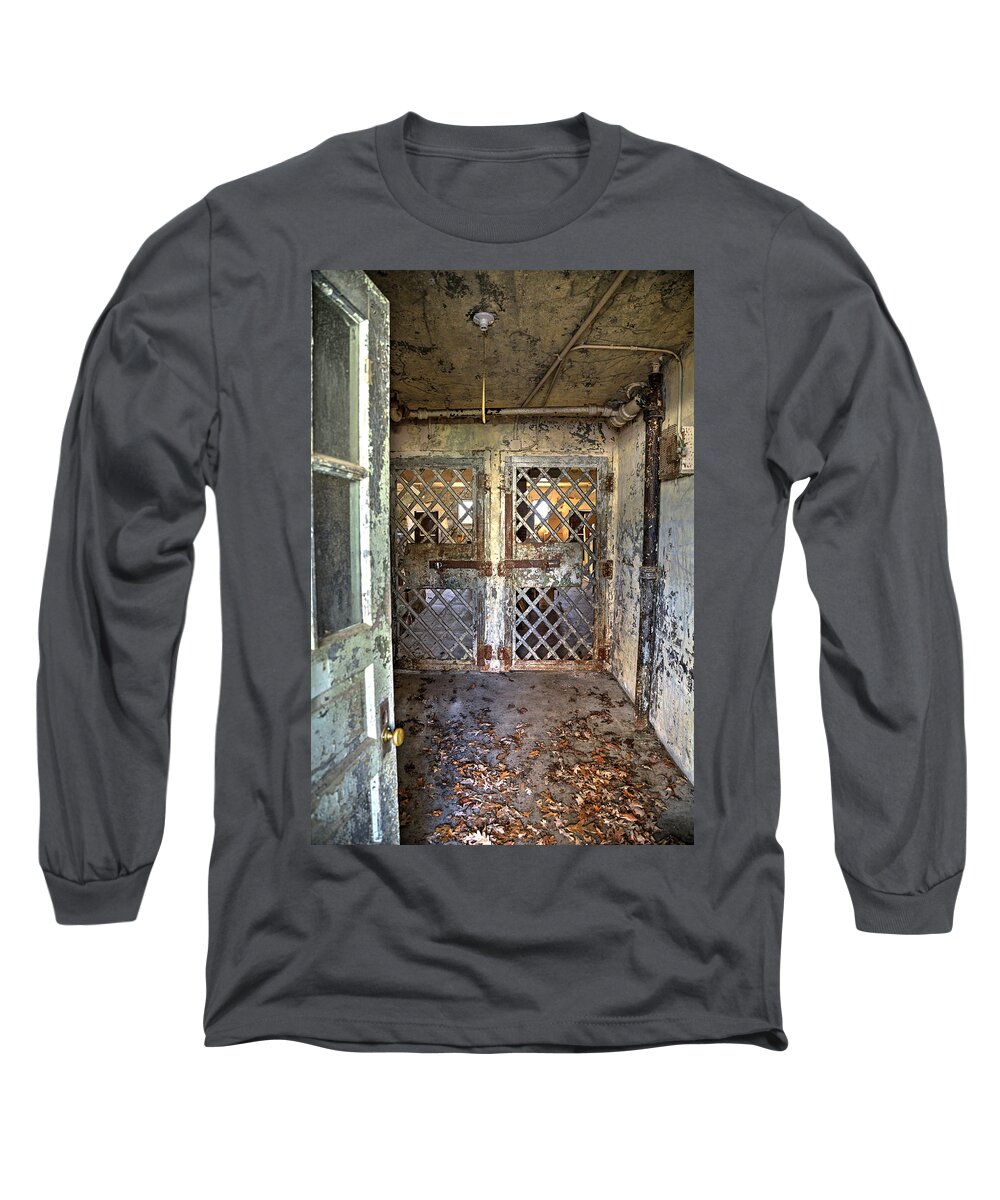 Doors Long Sleeve T-Shirt featuring the photograph Chain Gang-3 by Charles Hite
