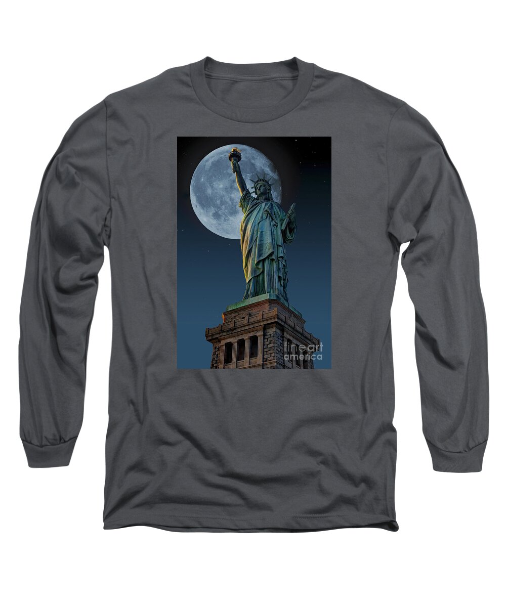 Statue Of Liberty Long Sleeve T-Shirt featuring the photograph Liberty Moon by Steve Purnell