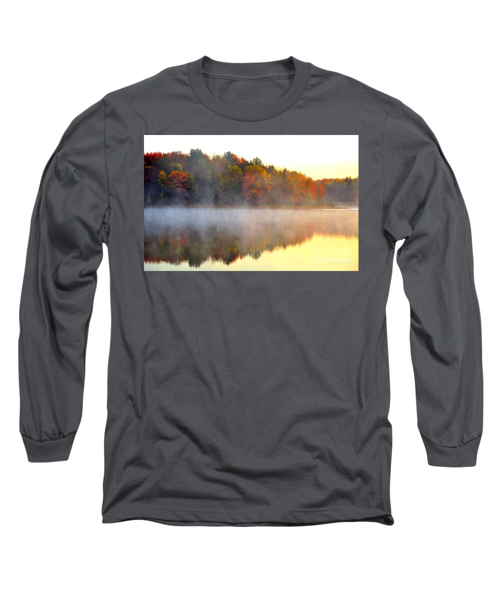 Stoneledge Lake Long Sleeve T-Shirt featuring the photograph Misty Morning at Stoneledge Lake by Terri Gostola