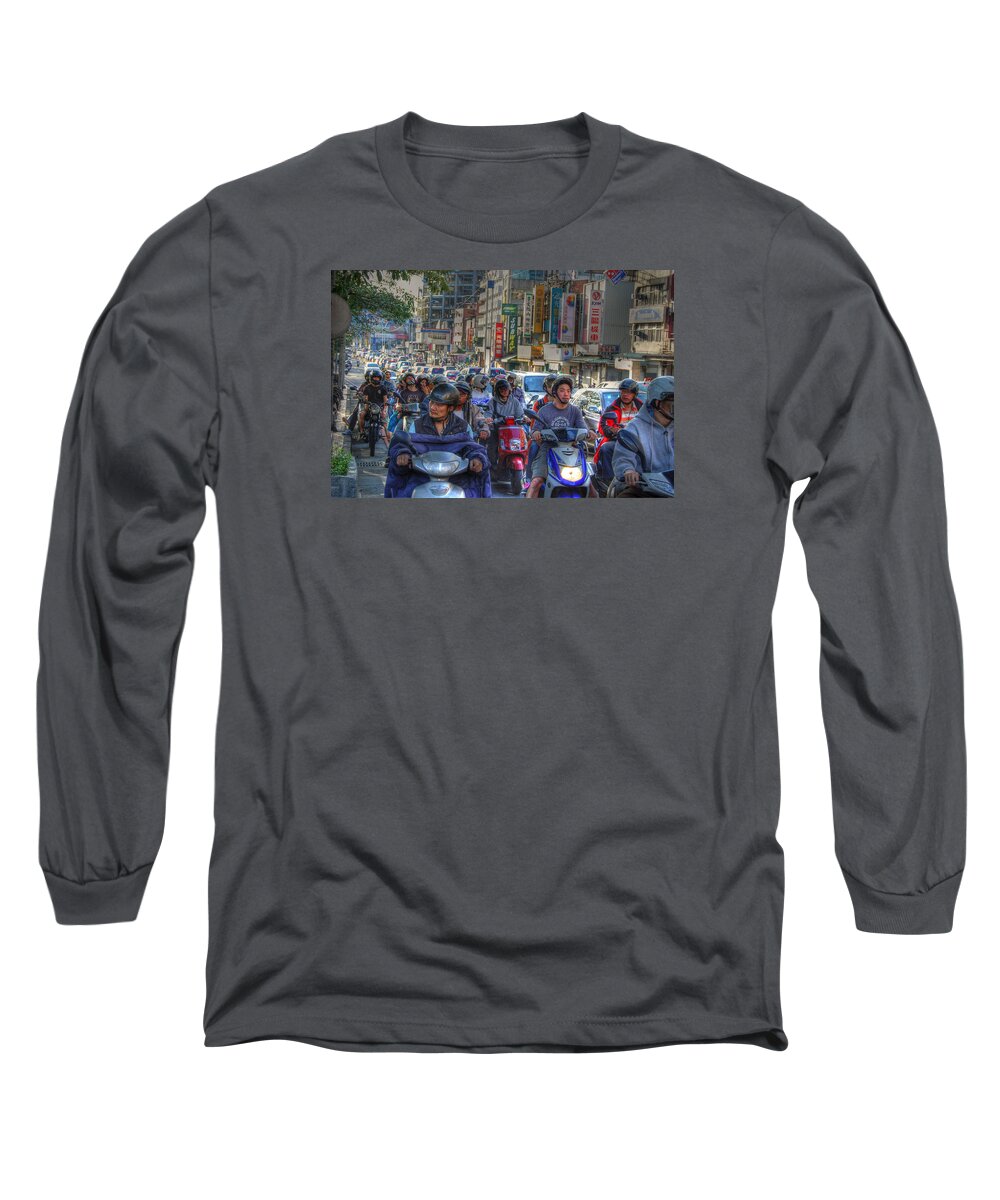 Traffic Long Sleeve T-Shirt featuring the photograph Rush Hour by Bill Hamilton